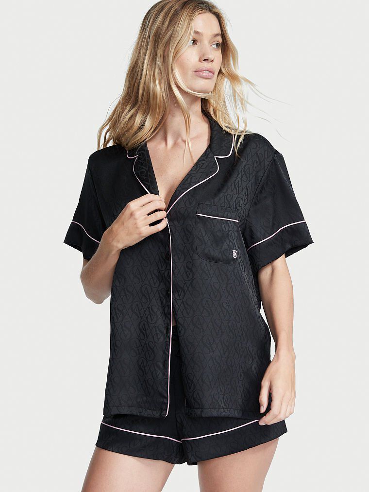 Victoria's secret store sleepwear